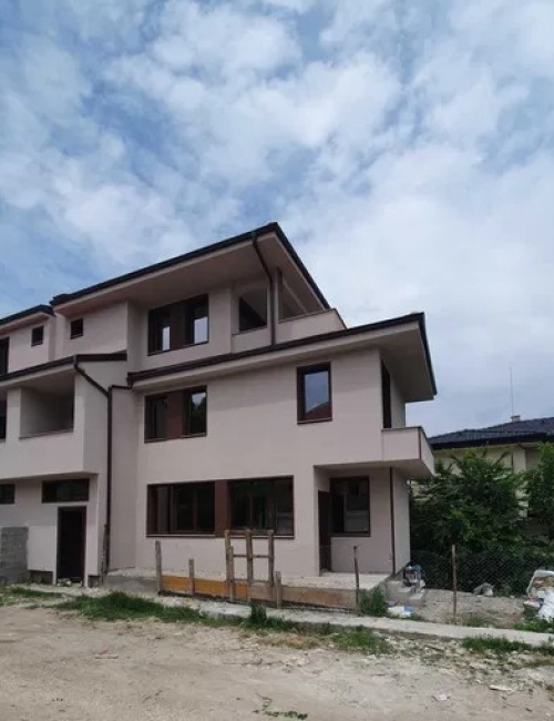 Пловдив, с. Марково, Продается 