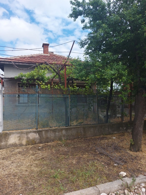 Пловдив, с. Скутаре, Продается 