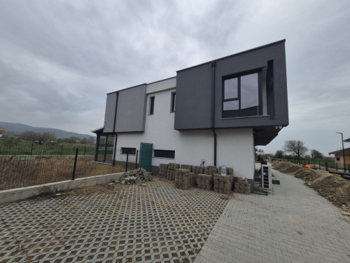 Plovdiv, s. Parvenets, For Sale 